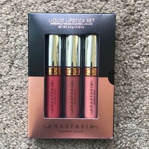 ABH Liquid Lipstick Set (FREE GIFT)
